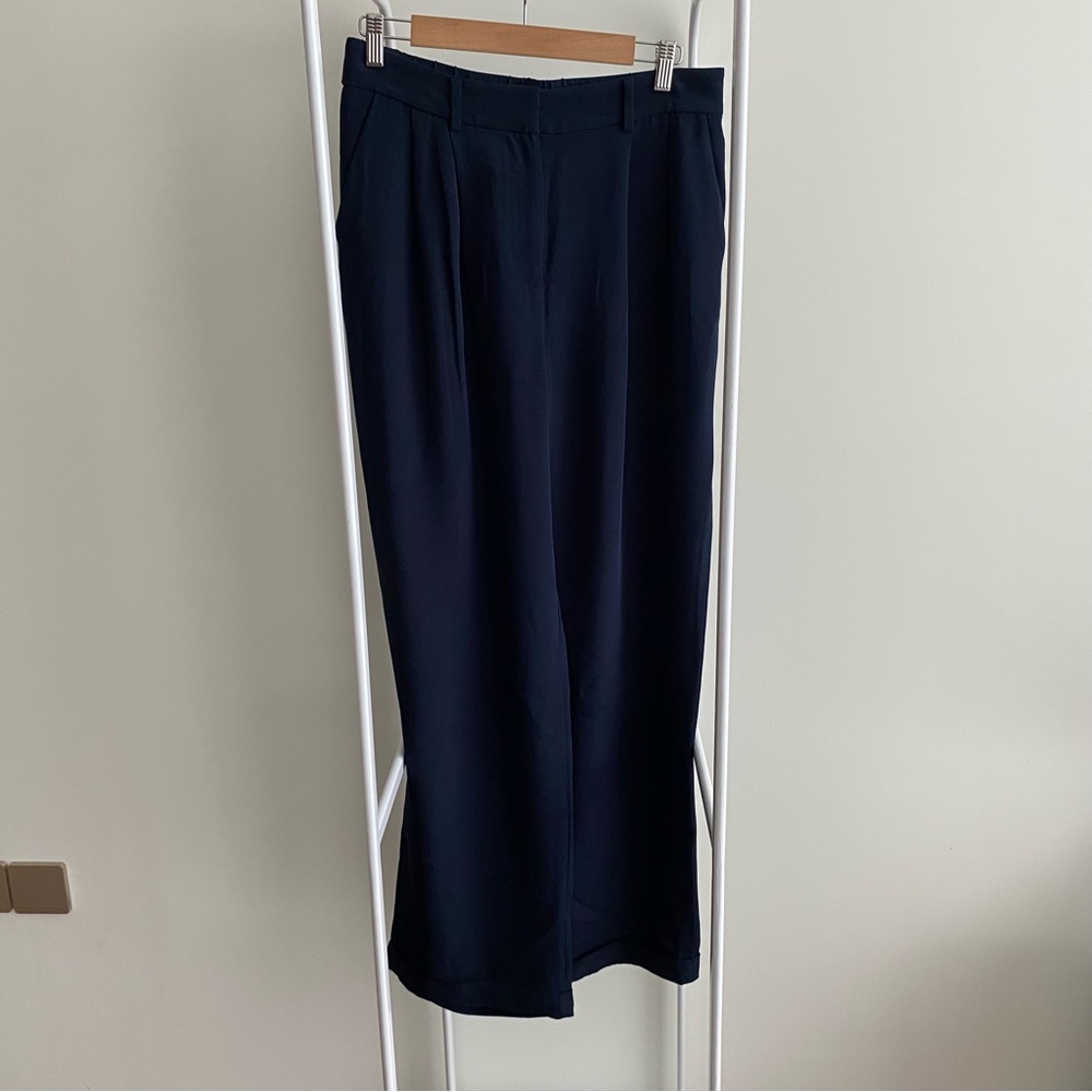 Lilysilk Timeless Pleated Wide-Leg Dense Silk Trousers